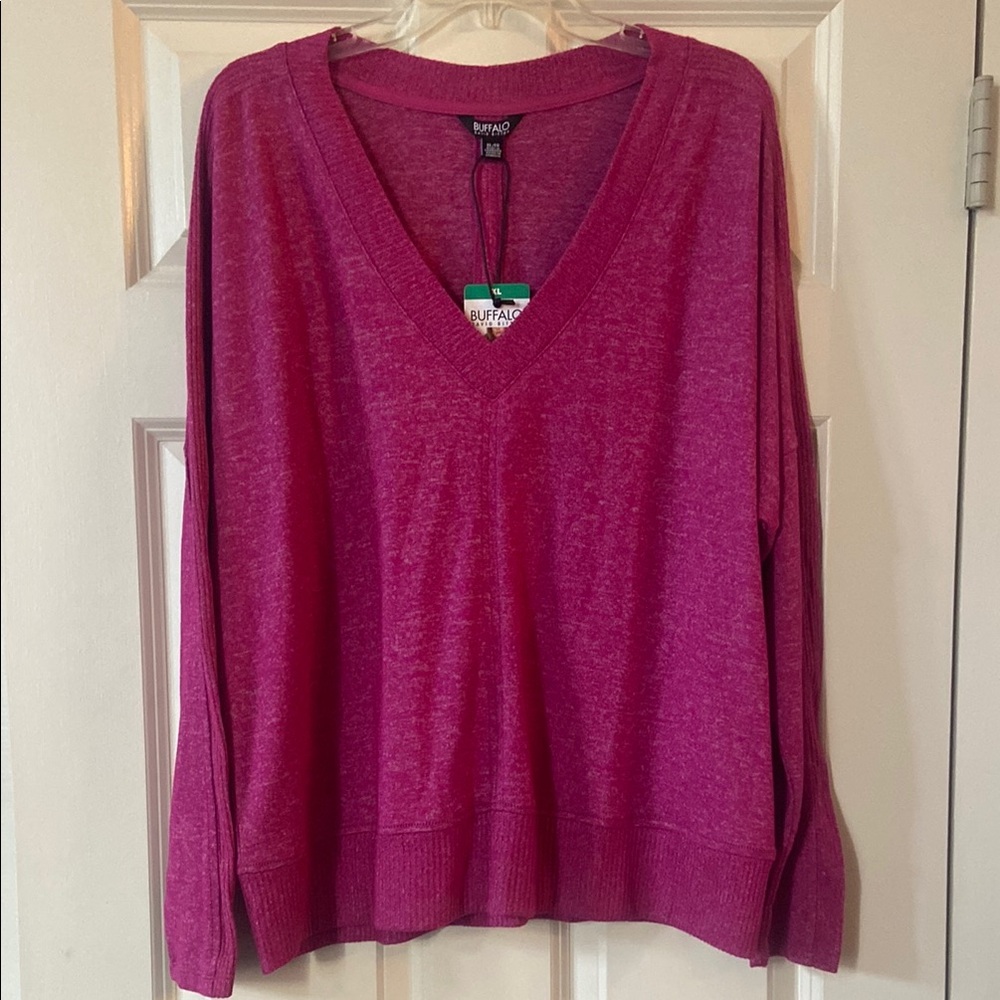 Buffalo Women's V-Neck Sweater - Berry